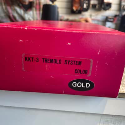 WD licensed KKT-3 Floyd Rose tremelo system 1990,s - Gold image 2