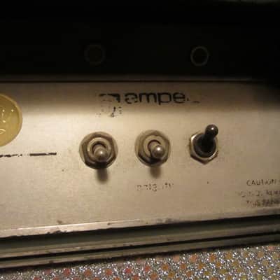 Ampeg VT-22 1974 2x12 Black/Silver 11 tubes image 5