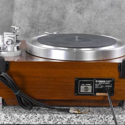 YAMAHA GT-2000X Vintage Direct-Drive Turntable in Very Good Condition+ image 13
