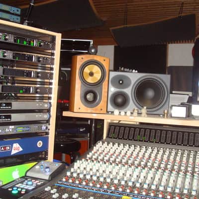 Blue Dog Power Supply for all Analogue mixing consoles image 2