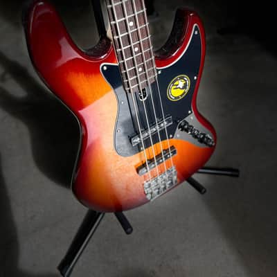 Sire 2nd Generation Marcus Miller V3 TS 4-String with Rosewood Fretboard 2019 - Tobacco Sunburst image 3