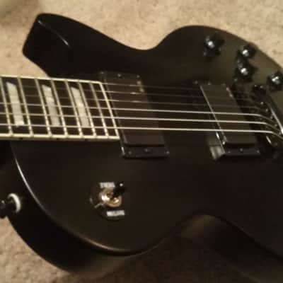 Gibson Les Paul studio 2007 guitar of the week #20 limited run/400 Ebony image 9