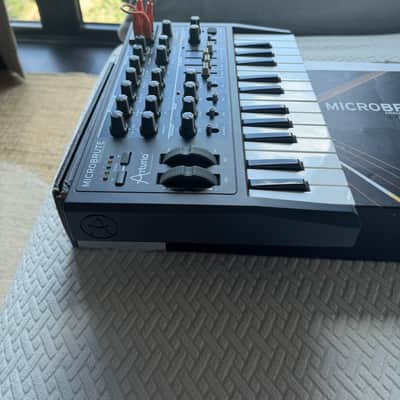 Arturia MicroBrute 25-Key Synthesizer 2014 - Present - Black image 2