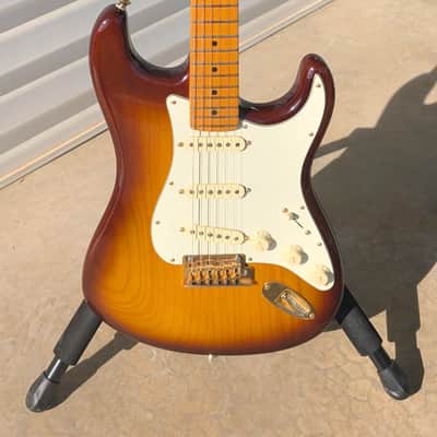 Fender 75th Anniversary Commemorative Stratocaster 2021 - 2-Color Bourbon Burst image 1