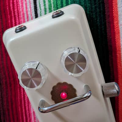 SALE!!! Fog Amplification, 100% Germanium Fuzz Pedal [Cream] image 3