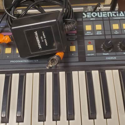 Sequential Circuits Multi-Trak 1985 analog synth 6 voice image 5