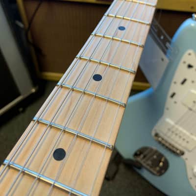 G&L Legacy USA - Black image 12