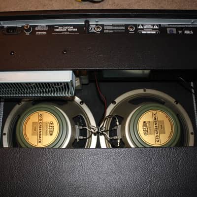 Fender '68 Custom Vibrolux Reverb Tube Combo Amp 35-Watt 2x10" Greenbacks 2016 image 2