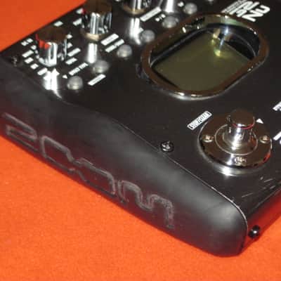 lightly used (most areas / sides are very clean- the FRONT side has several visible scratches) ZOOM G2NU GUITAR EFFECTS & USB AUDIO I/F PEDAL (comes with batteries) image 7