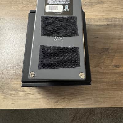 Walrus Audio Mira Optical Compressor 2022 - 2023 - Smoky Grey / Keyhole Graphic image 5