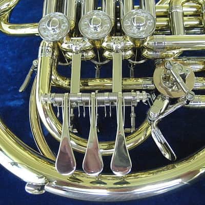 New Alexander 103MAL-HG Double French Horn in Yellow Brass, Hand Hammered Bell Spout, Detachable Bell Flare;with Mouthpiece,Care Kit image 5