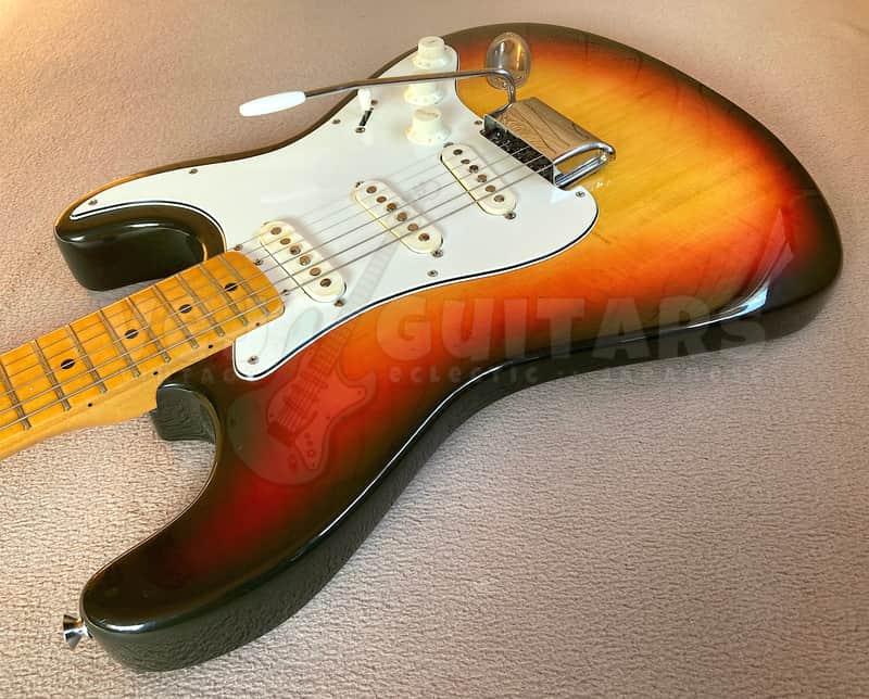 GRECO SE430 STRATOCASTER 1973 - w/HSC - ALL ORIGINAL - MATSUMOKU BUILD / MAXON PICKUPS - Excellent
