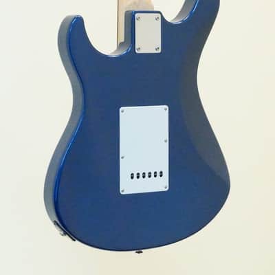 Yamaha PAC012 Pacifica Electric Guitar Metallic Blue image 6