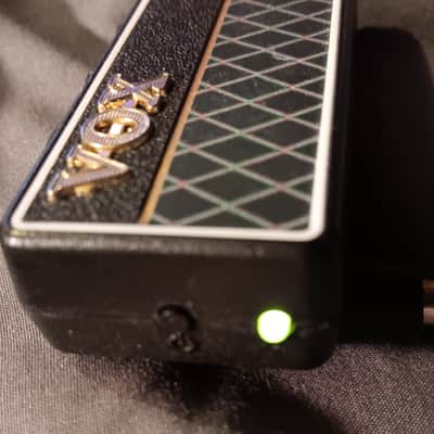 Vox amPlug 2 Bass Battery-Powered Bass Guitar Headphone Amplifier - Black / Blue Diamond image 2