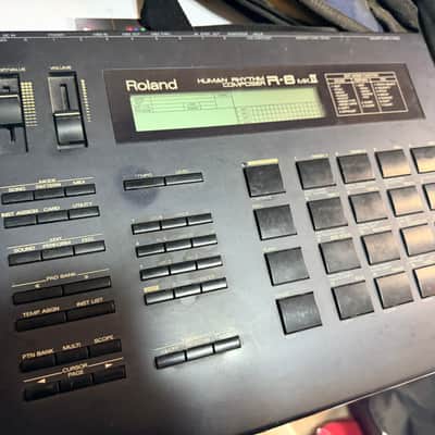 Roland R-8 MKII Human Rhythm Composer 1990s - Black image 2