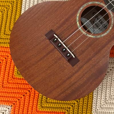 Gretsch Tenor Ukulele - Solid and Beautiful Mahogany Uke! - Lovely Instrument! - image 5