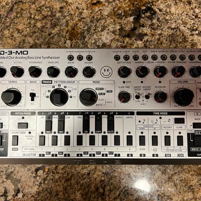 Behringer TD-3-MO Modded Out Analog Bass Synthesizer 2022 - Present - Silver