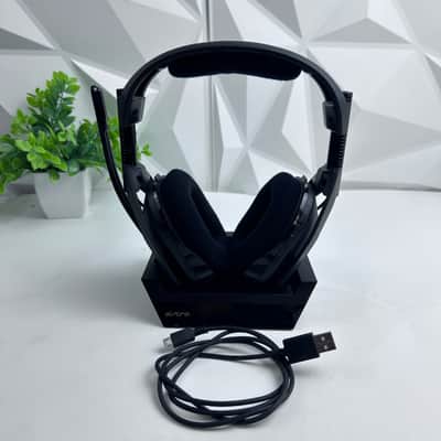 Astro A50 Gen 4 Wireless Gaming Headset with Base Station Black FOR PC PS4 PS5 image 4