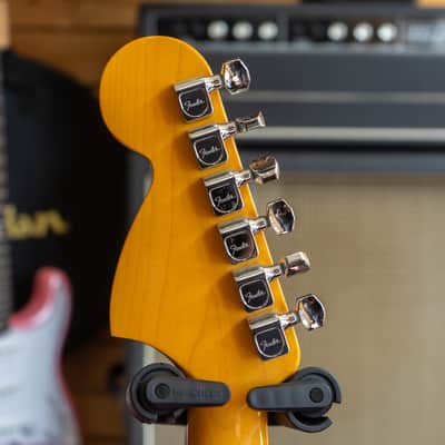 Fender American Vintage II 1975 Telecaster Deluxe Electric Guitar in 3 Colour Sunburst with Hardcase - (Pre-Owned) image 4