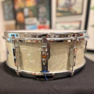 Leedy 5X14 6 Lug Snare Drum - 1965 - White Marine Pearl image 2