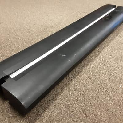 Accolade Duet ELPSC80 Projection Screen image 1