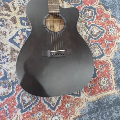 Used Cort Core OC SP OPTB w/bag image 2