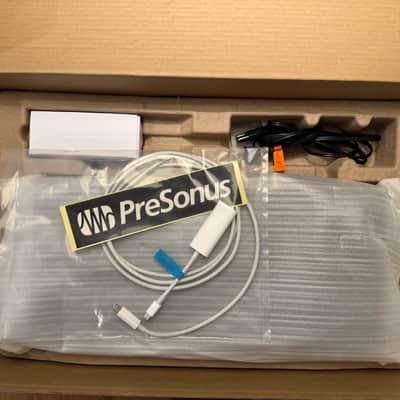 PreSonus Quantum Thunderbolt Audio Interface 2010s - Black image 4