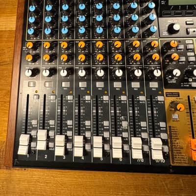 TASCAM Model 12 Multitrack Recorder / Mixer / USB Interface 2020 - Present - Black with Wood Cheeks image 3