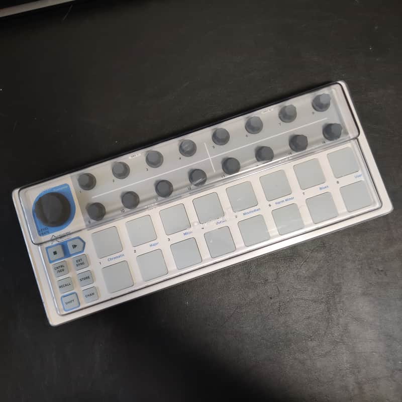 Arturia BeatStep MIDI Controller + Deck Saver image 1