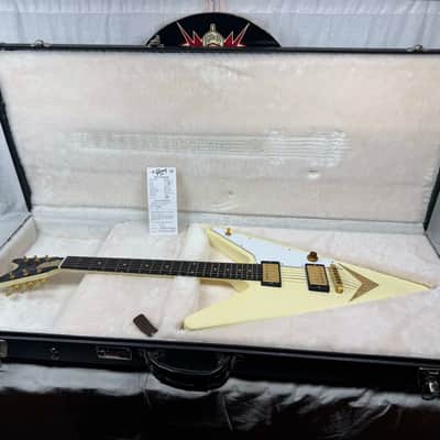 Gibson DSRVCWGH1 Limited Edition Reverse Flying V Guitar with Case 2007 - Alpine White image 1