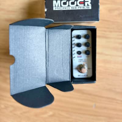 Mooer Micro Series Tone Capture Guitar - White image 2