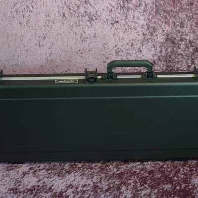 SKB 1SKB-66 Deluxe Electric Guitar Hard Case with TSA Latches (for Strat / Tele style) image 3