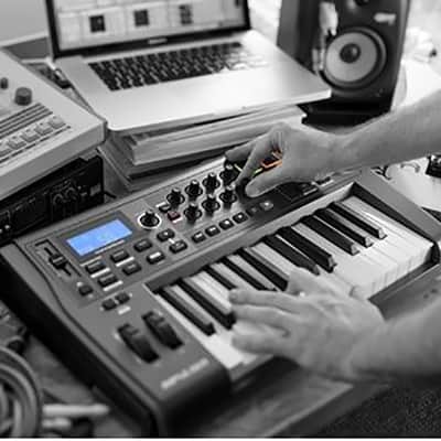 Novation Impulse 25 Key - Refurbished image 3