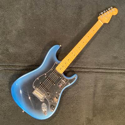 Fender American Professional II Stratocaster with Maple Fretboard Dark Night #US21031539 7lb 7.5oz image 2