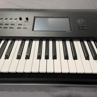 Korg Nautilus 73-Key Music Workstation: Mint Condition w/Hard Case & sounds image 4