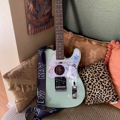 Fender Squier Telecaster 2019 - Green Signed by original KISS image 2