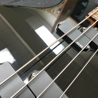 Used Gibson Leland Sklar Bass with case image 4