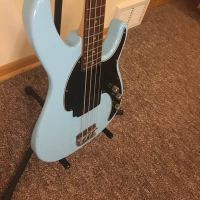Peavey Forum - Powder Blue image 4