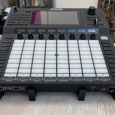 Single stand Akai Force - 3dstudiofurniture image 3
