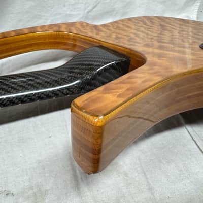 Parker USA FB-5 fb5 Fly 5-string Bass image 20