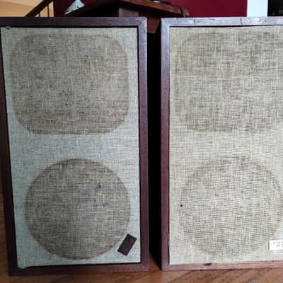 Acoustic Research AR2AX speakers in very good condition- 1970's image 2