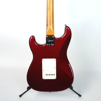 Squier Classic Vibe '60s Stratocaster Candy Apple Red image 7