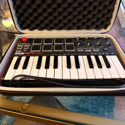 Akai MPK Mini MKII 25-Key MIDI Controller 2020 - Present - Black