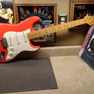Fender American Vintage '57 Stratocaster 1982 - Fiesta Red with Red Bobbin pickups-