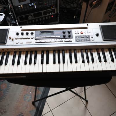 Casio CT-7000 Casiotone 61-Key Synthesizer 1980s - Gold