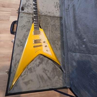 ESP LTD Kirk Hammett Signature korina KH-V - Metallic Gold MINT Metallica image 2