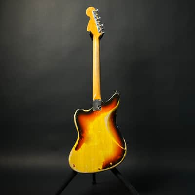 Fender Jaguar with Rosewood Fretboard 1966 - 1969 - Sunburst image 11