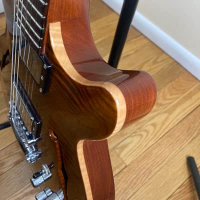 Carvin SH445 - Flame Maple Top - Excellent Condition - With Original Hard Shell Case image 3