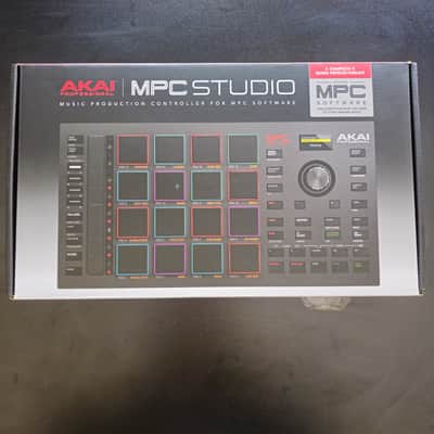 Akai MPC Studio Music Production Controller 2021 - Present - Black image 6