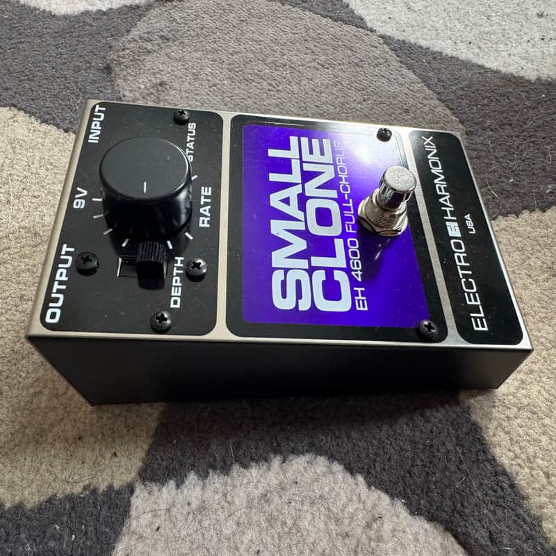 Electro-Harmonix EH4600 Small Clone Full-Chorus 2000 - Present - Purple / Black imagen 1